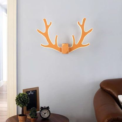 Skorter | Geweiglow - Simple Geweiformed Wall Lamp With 1 LED Arm