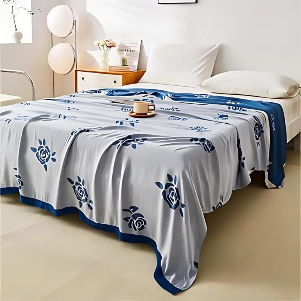Skorter | Bamboo Fiber Rose Cooling Blanket