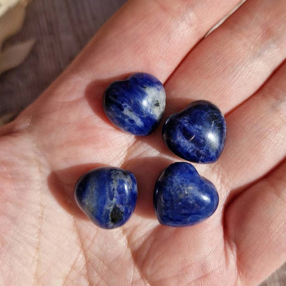 Skorter | 24-pack Valentine's Day cards with heart-shaped crystals