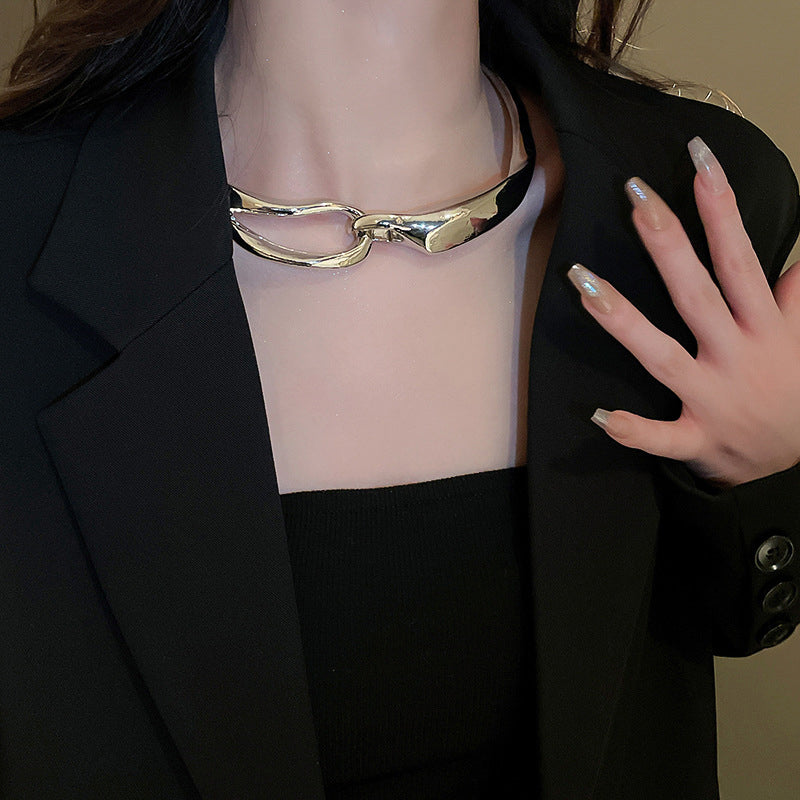 Skorter | Fluid Charm Necklace