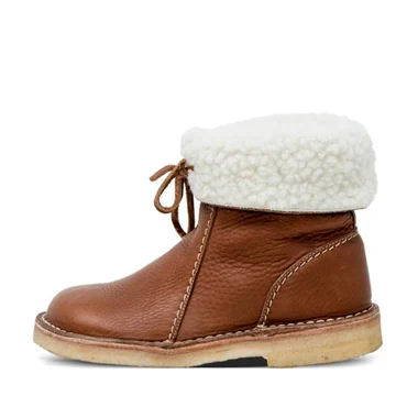 Skorter | Waterproof calf leather boots with wool lining