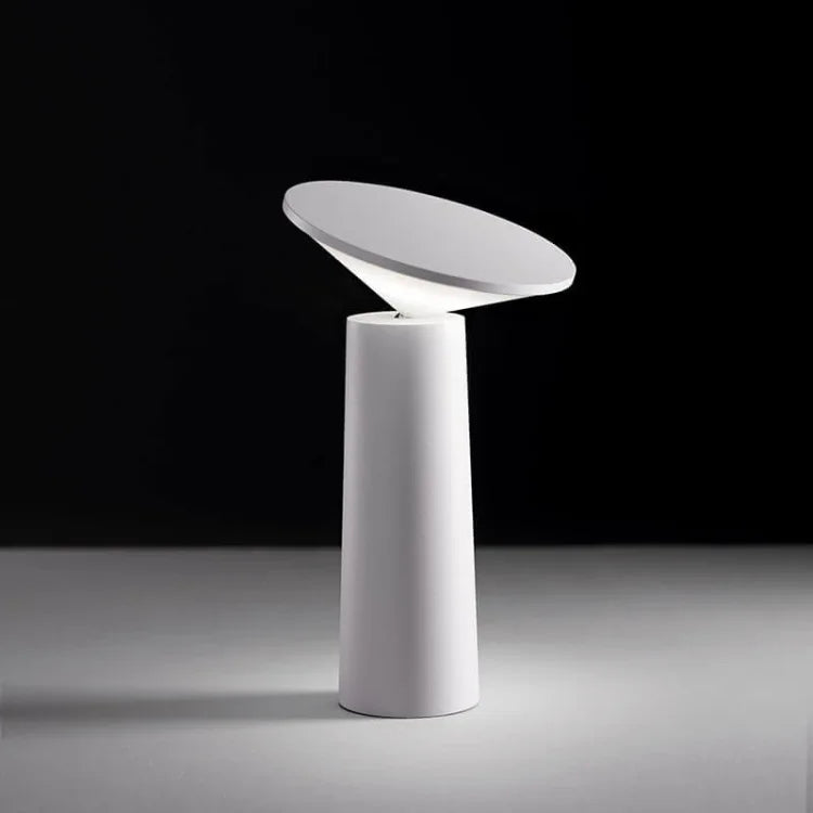 Skorter | InfiNight - Modern table lamp with touch sensor | Dimmable brightness