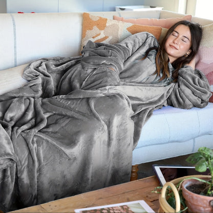Skorter | Stay warm and cozy with this portable fleece blanket!