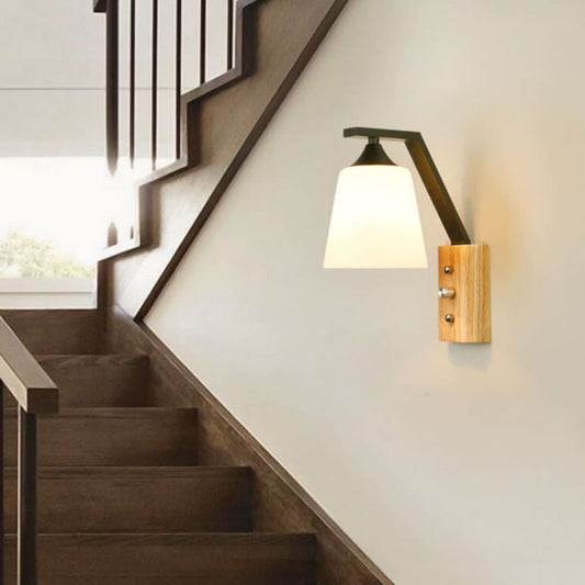 Skorter | Wood - Simple Wall Lamp With Wooden Arm