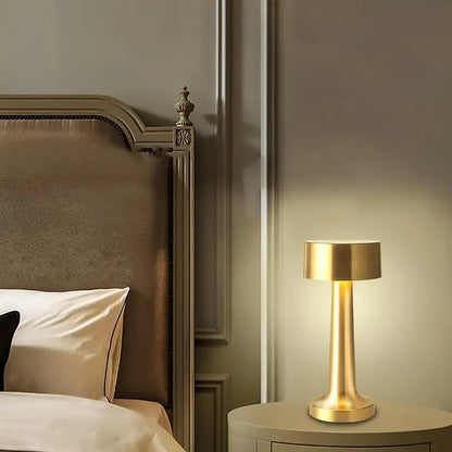 Skorter | Stylish, vintage-inspired table lamp for a cozy atmosphere