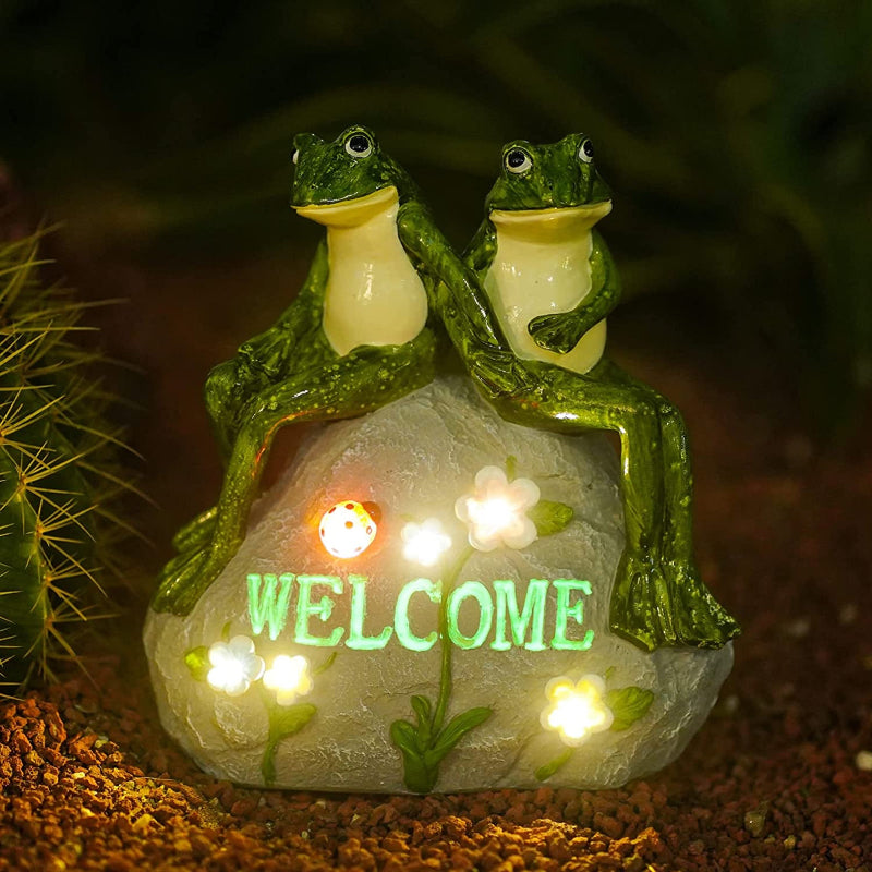 Skørter | Solgartn statue with succulents and LED lamps, outdoor garden decor