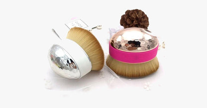 Skorter | Easy-to-use Palm Oval Brush for perfect blending of makeup