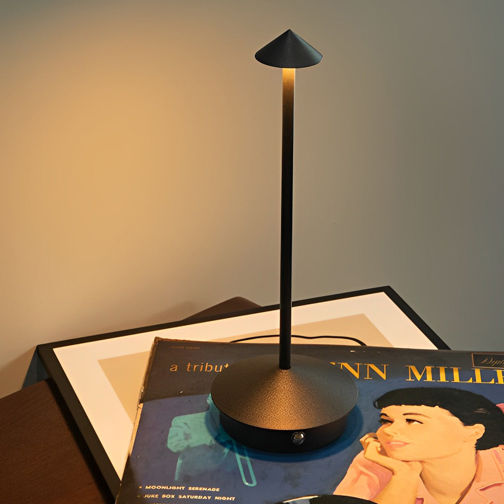 Skorter | Pina Pro - Stylish Dimmable USB Table Lamp