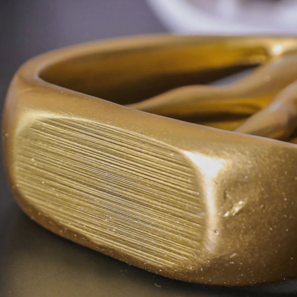 Skorter | Embrace Resin Couple Sculpture