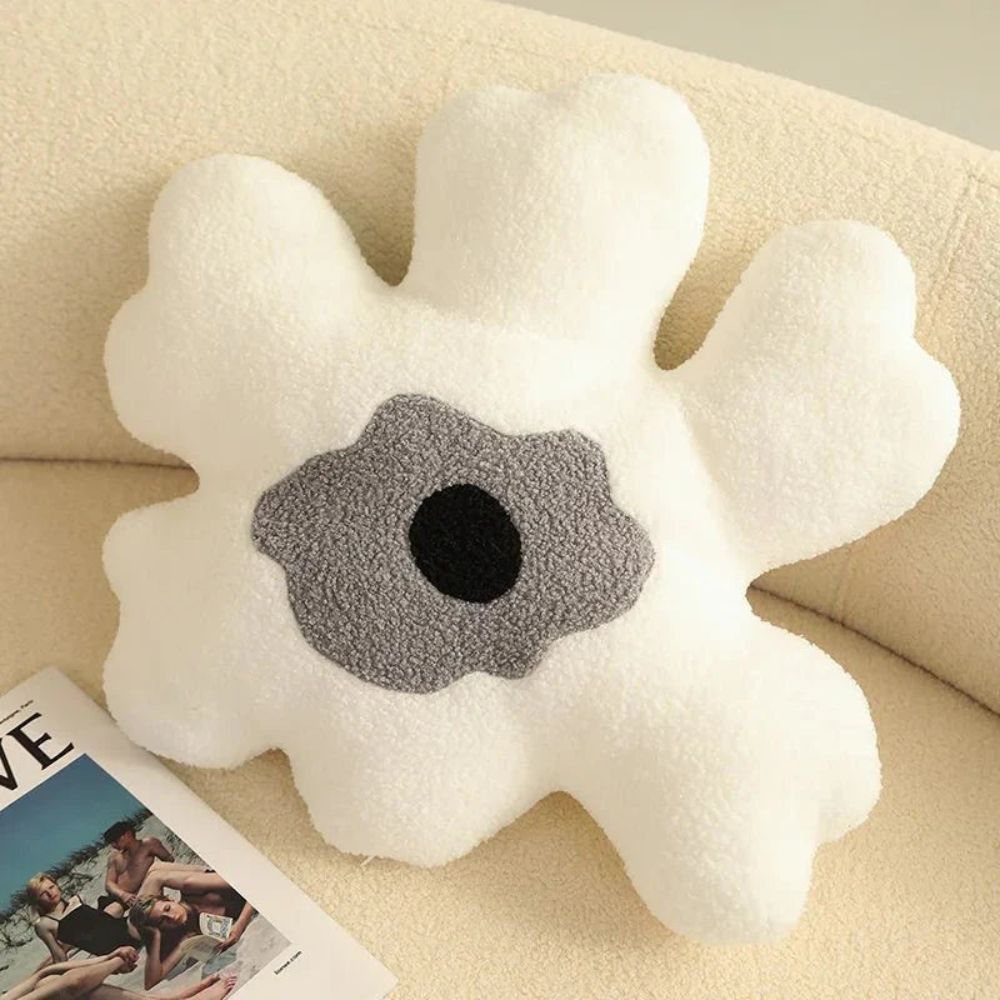 Skorter | Daisy Doodle Cushion