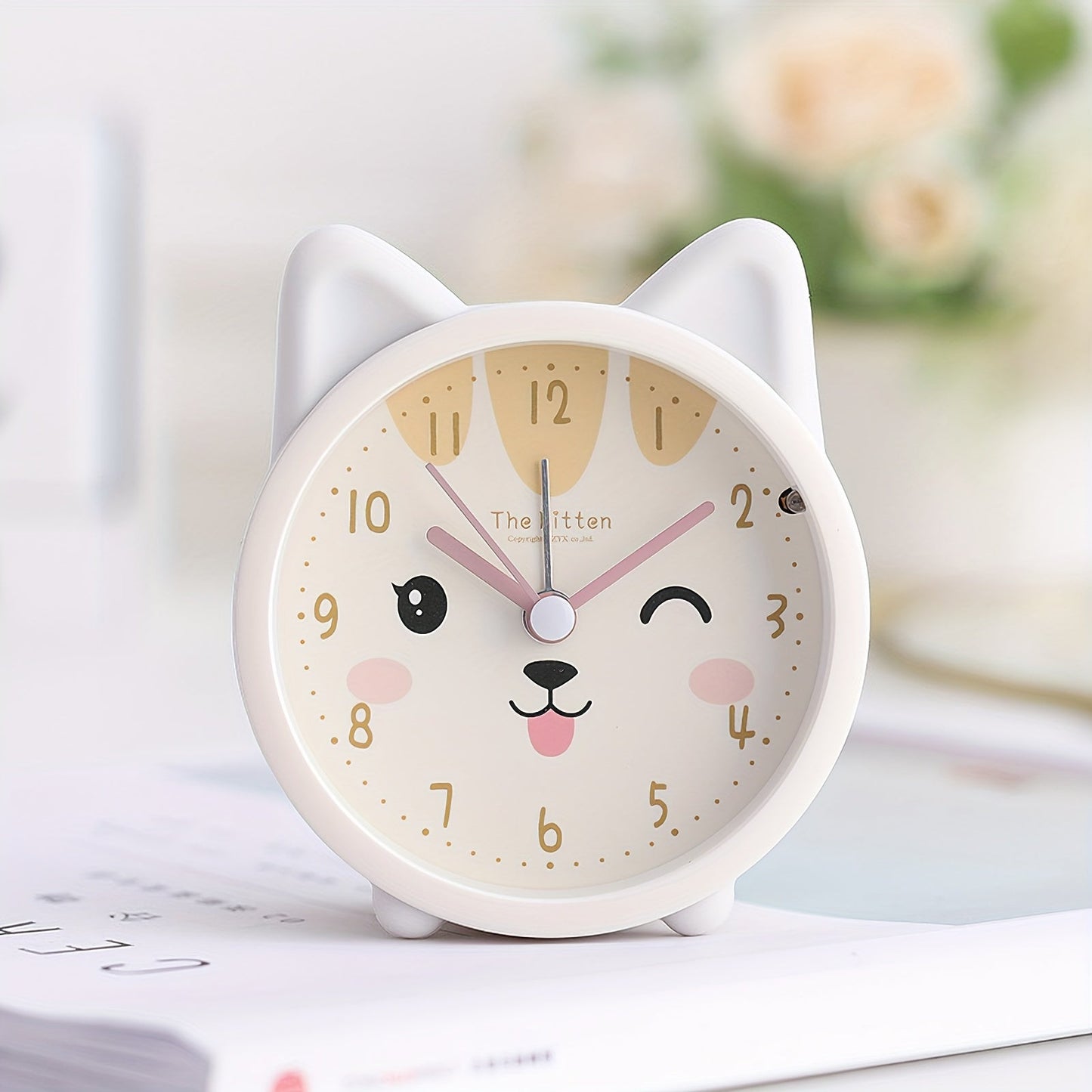 Skorter | Children's Alarm Clock with Night Light – Quiet, Rabbit Pattern & Compact Design