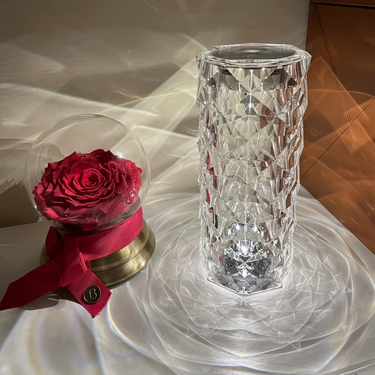Skorter | LumiKristal - Crystal Diamond Desk Lamp with 3 Colors LED Lighting