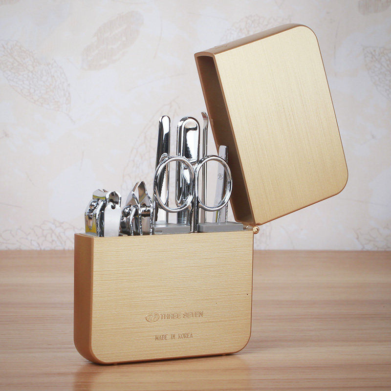 Skorter | 7-Piece Manicure Kit, with 2 Nail Clippers, Beauty Scissors, Nail File, Ear Pick, for Fingernails & Toenails