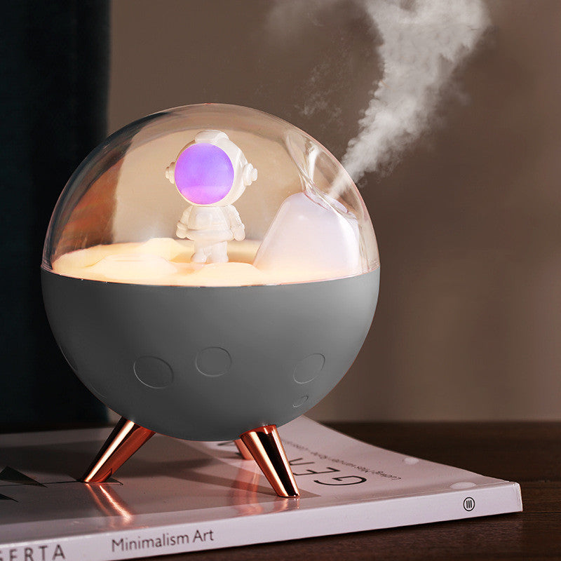 Skorter | Cute Portable Astronaut Humidifier, with 2 Spray Modes, for Home, Office