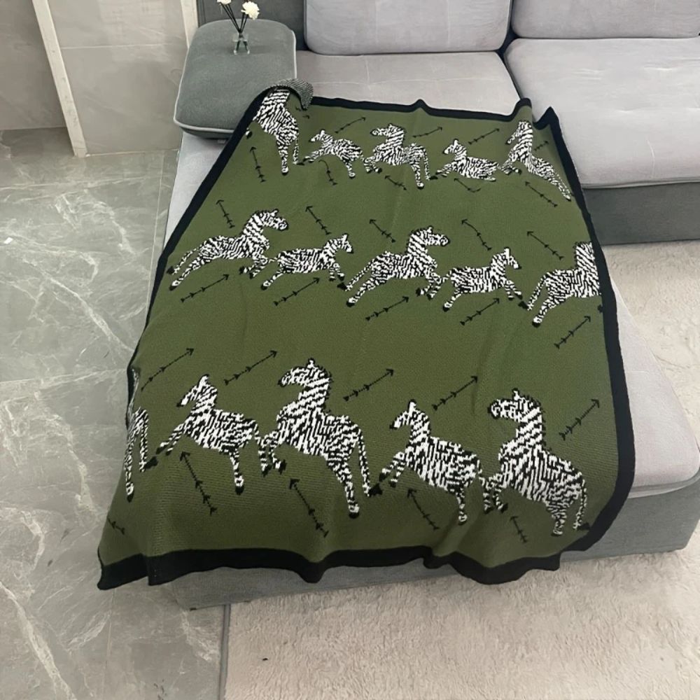 Skorter | Acrylic Vintage Wild Zebra Knitted Blanket