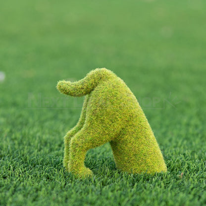 Skorter | Cute Mos Puppies Rump Decoration for the Garden