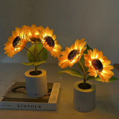 Skorter | LED Sunflower Table Lamp - Decorative Lighting Fixture for Home Decor & Nightstand Use