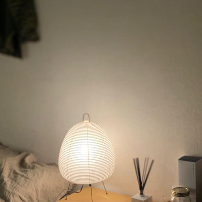 Skorter | Paper table lamp