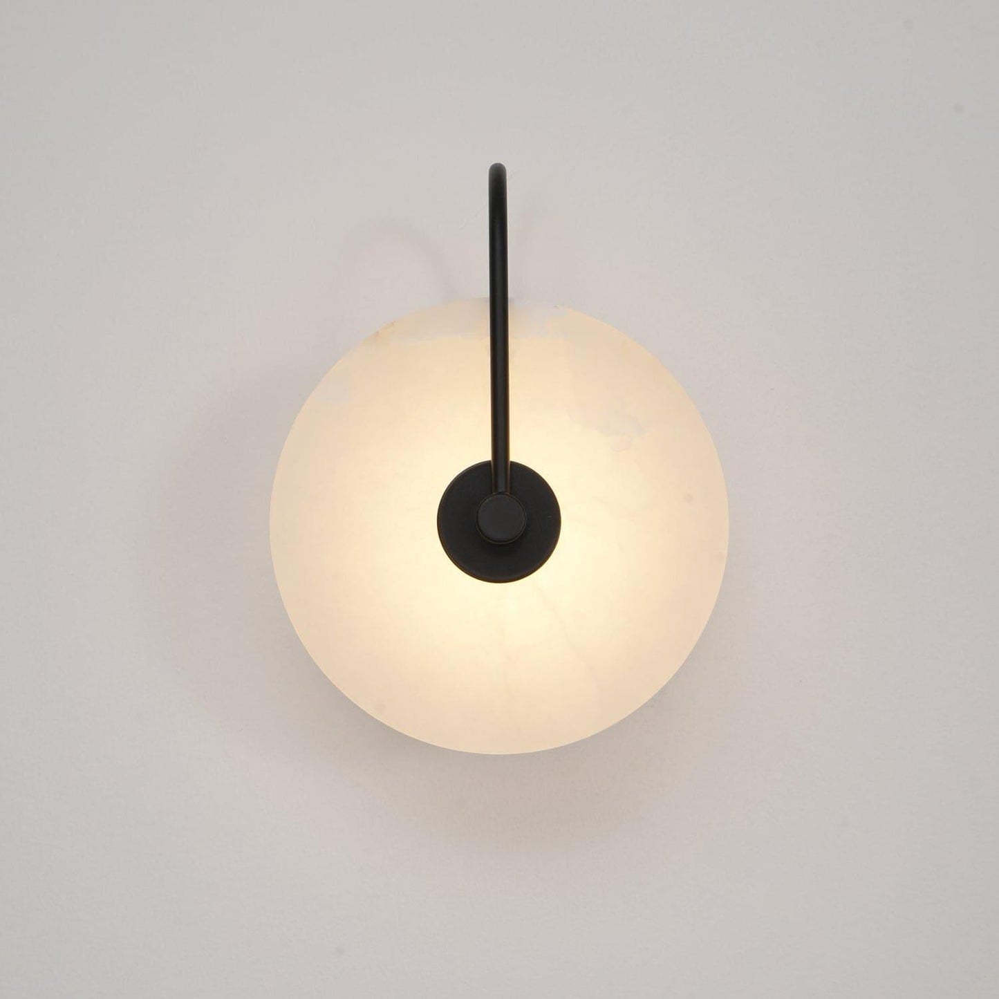 Skorter | Alabaster LED Wall Lamp