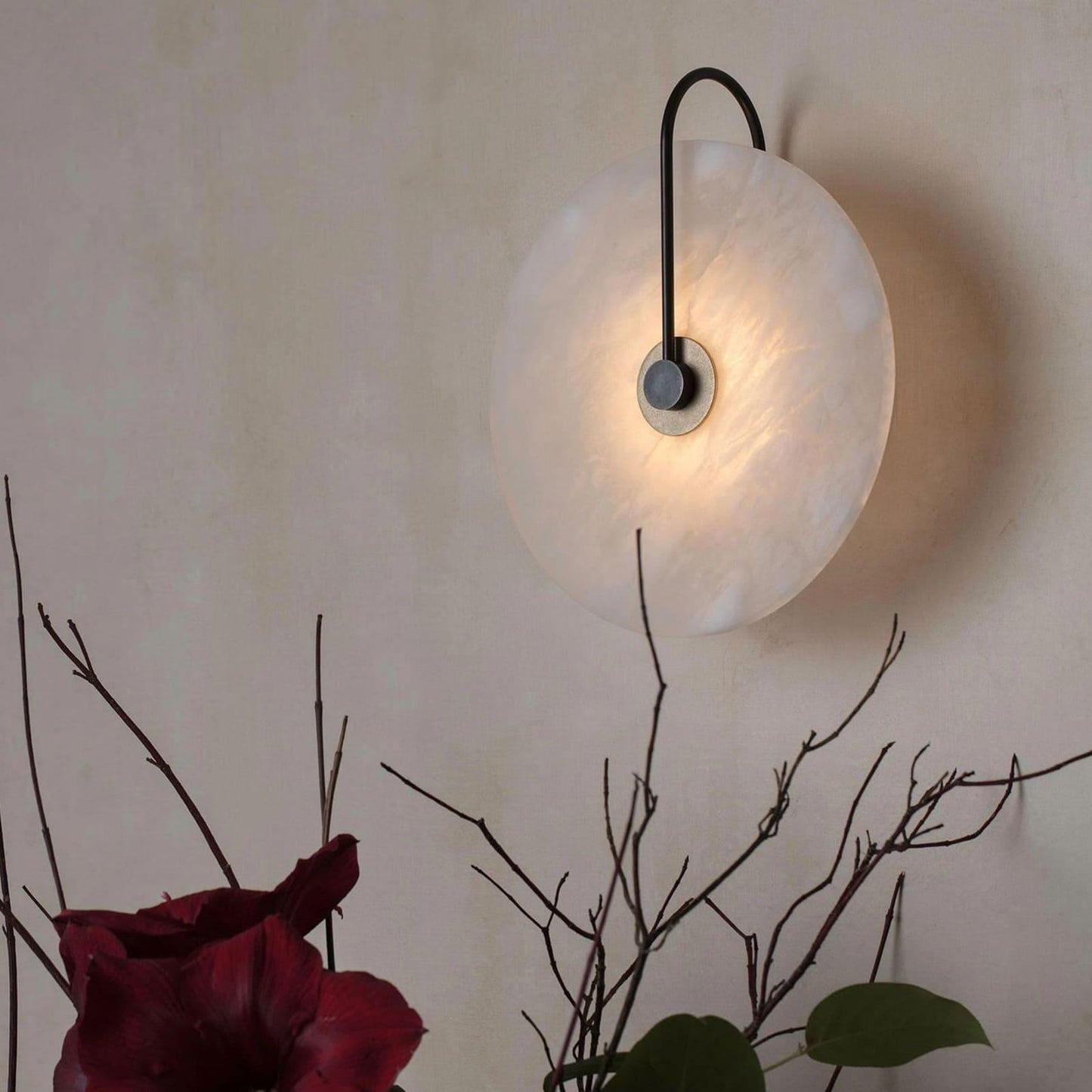 Skorter | Alabaster LED Wall Lamp