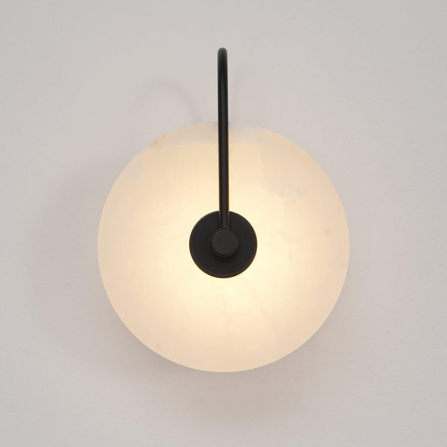 Skorter | Alabaster LED Wall Lamp