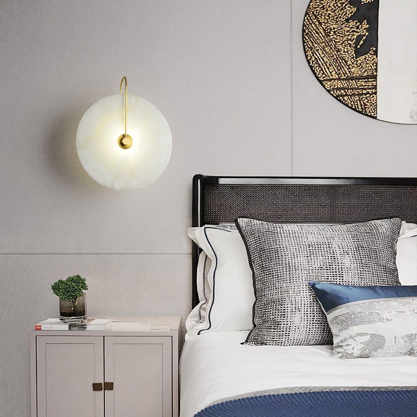 Skorter | Alabaster LED Wall Lamp