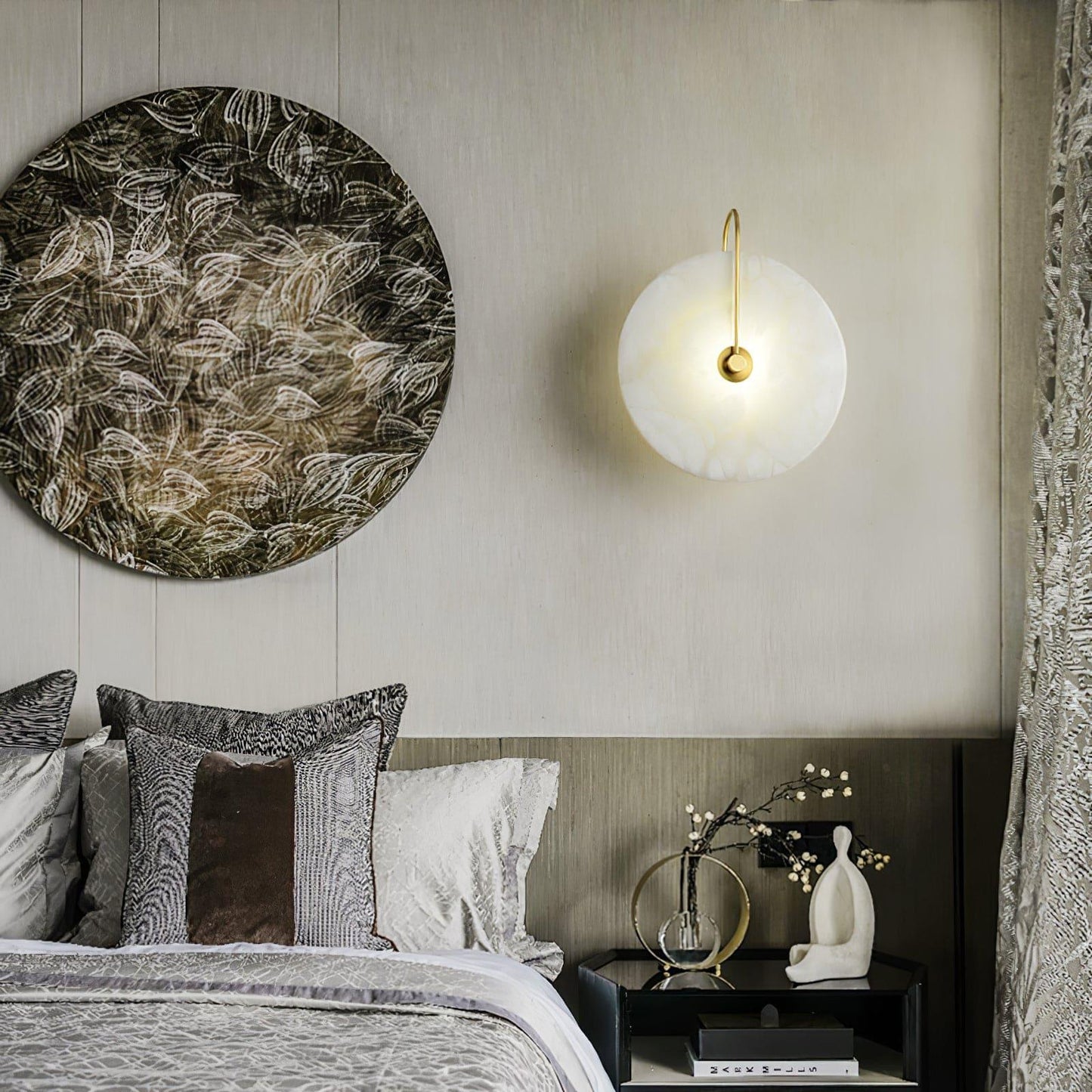 Skorter | Alabaster LED Wall Lamp
