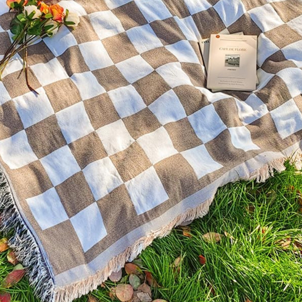 Skorter | All-Season Checkered Picnic Blanket with Fringe