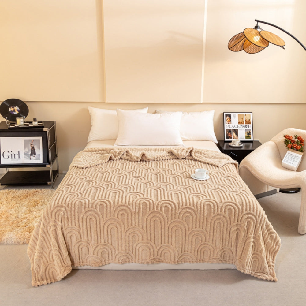 Skorter | Almira Roman Luxe Soft Plush Blanket
