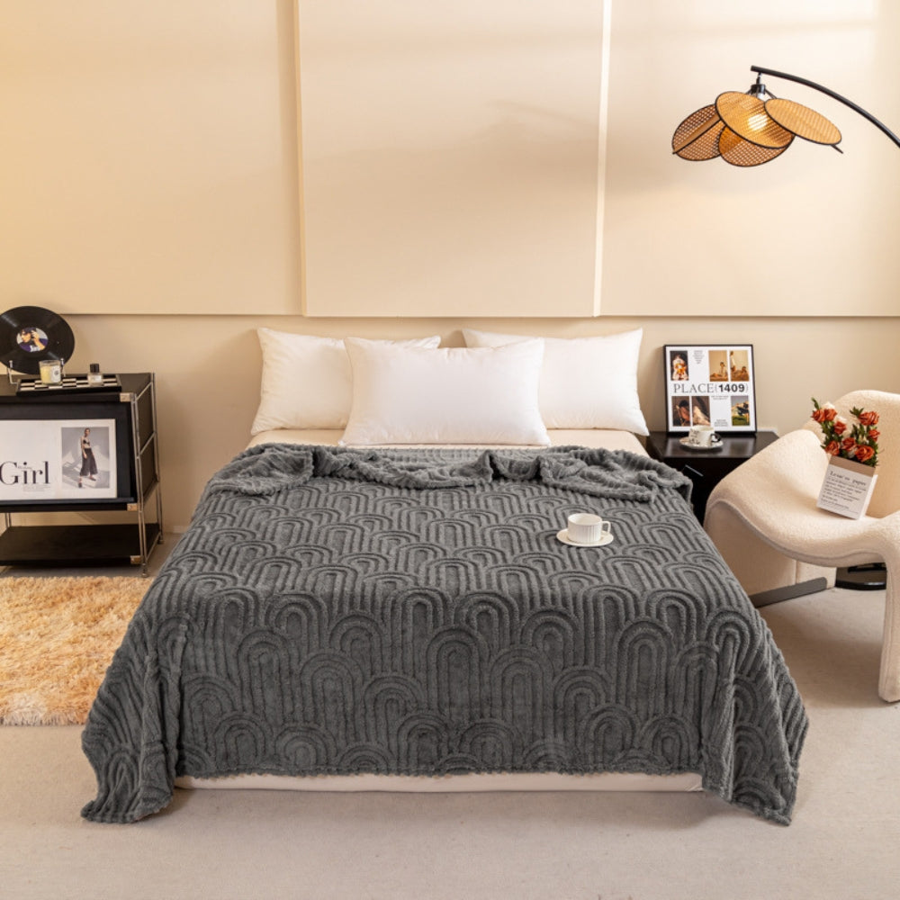 Skorter | Almira Roman Luxe Soft Plush Blanket