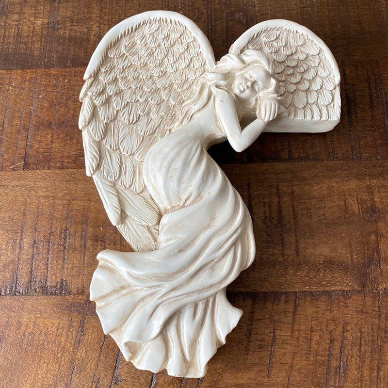 Skorter | Angel-shaped doorframe decoration