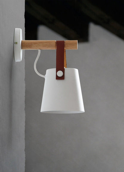 Skorter | Tree Stake Wall Lamp