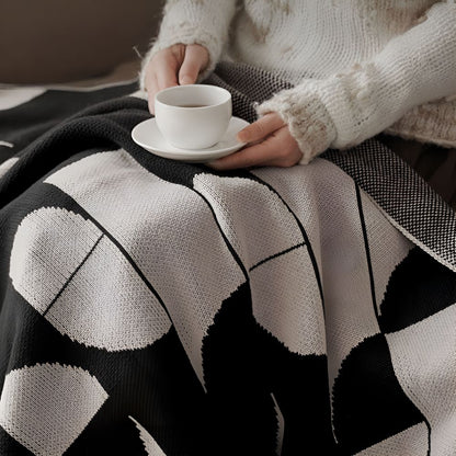 Skorter | Artevana Monochrome Geometric Throw Blanket
