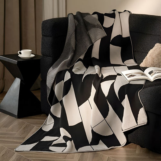 Skorter | Artevana Monochrome Geometric Throw Blanket