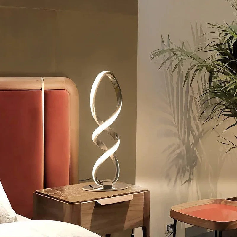 Skorter | Luxe Lines Table Lamp
