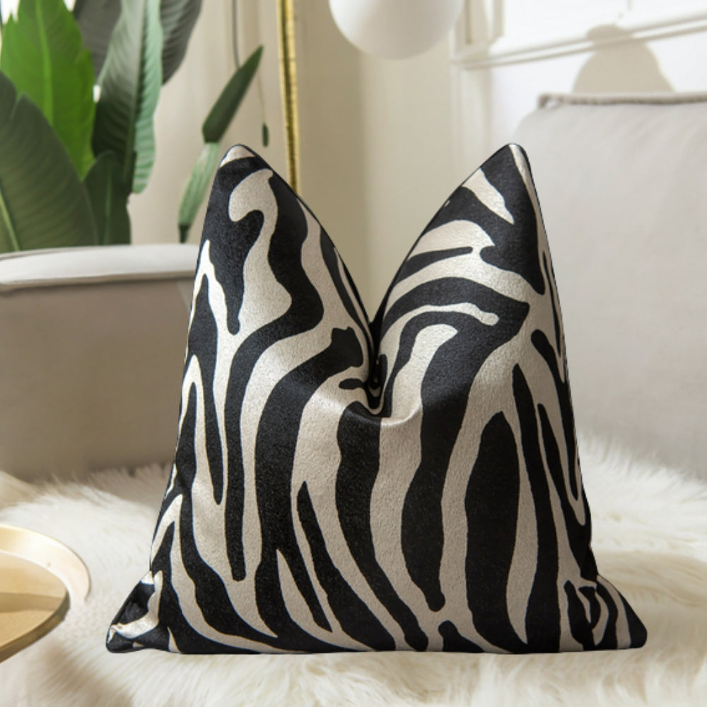 Skorter | Auric Gilded Luxury Cushion Cover