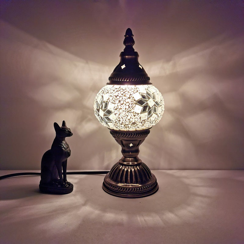 Skorter | Traditional Tiffany Oval Glass Iron 1-Light Table Lamp for the Living Room
