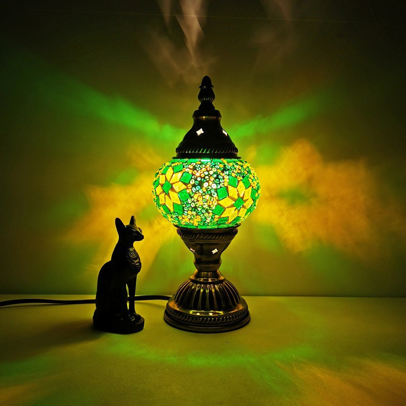 Skorter | Traditional Tiffany Oval Glass Iron 1-Light Table Lamp for the Living Room