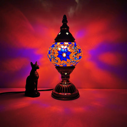 Skorter | Traditional Tiffany Oval Glass Iron 1-Light Table Lamp for the Living Room