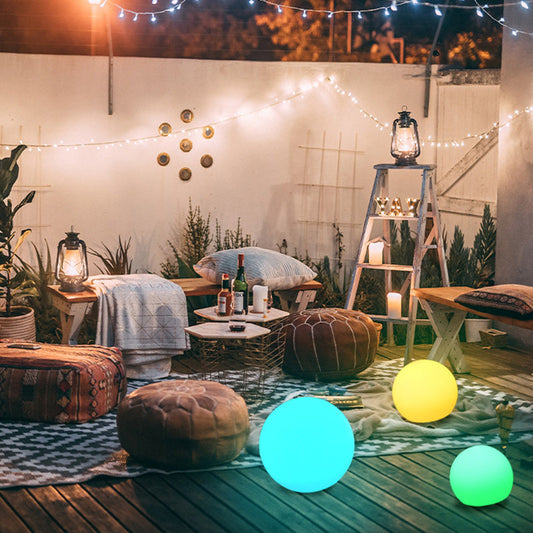 Skorter | SphereRay | Modern Solar Globe Light for Outdoor Spaces