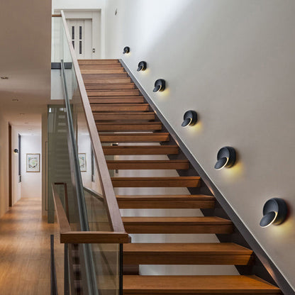 Skorter | Samtida nordisk järnrund Eclipse roterbar LED-vägglampa för nattduksbord 