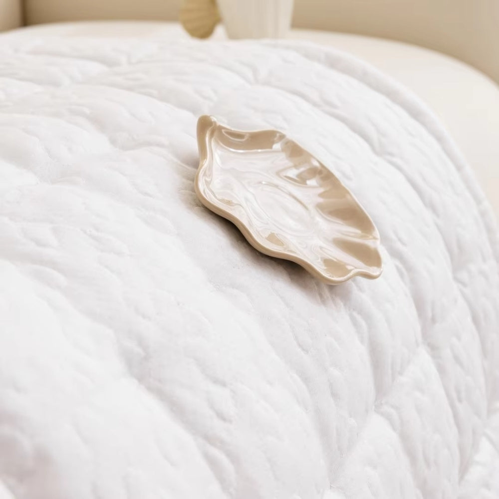 Skorter | Bohemian Printed Quilted Sofa Cover