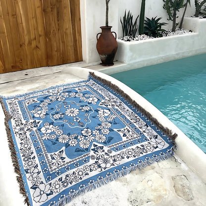 Skorter | Blue Daisy Bloom Boho Travel Outdoor Blanket