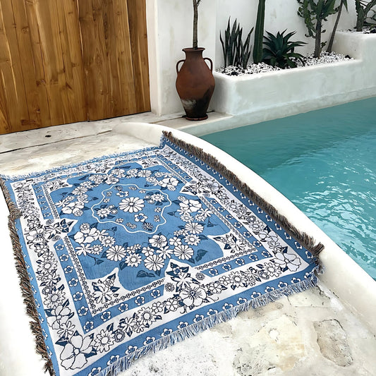 Skorter | Blue Daisy Bloom Boho Travel Outdoor Blanket