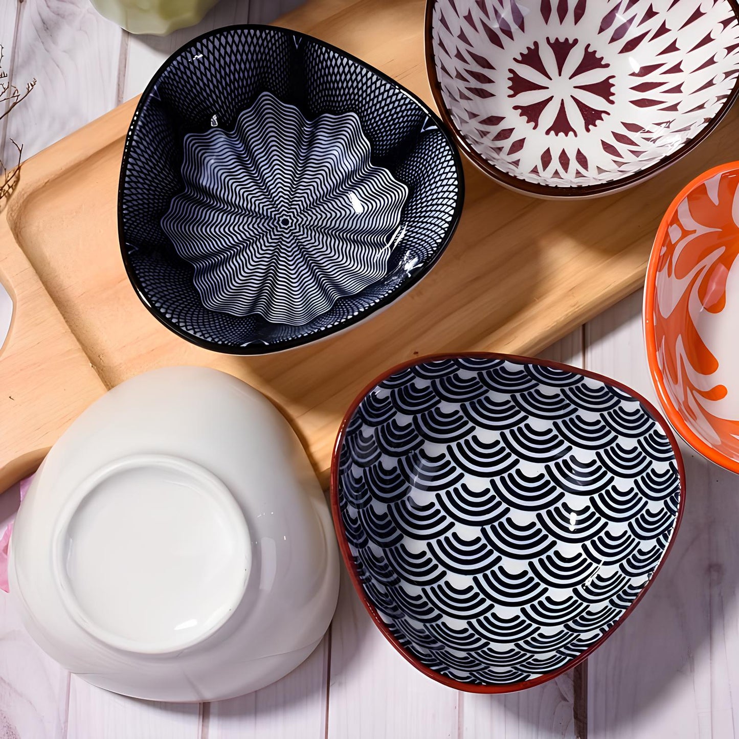 Skorter 5 bowls for sauce in Japanese ceramic
