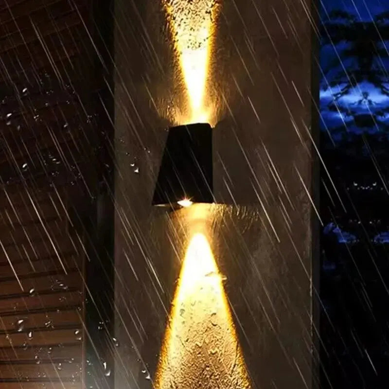 Skorter | FenceGleam - LED Garden Fence Lighting