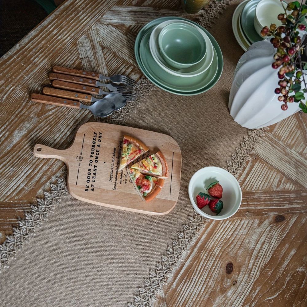 Skorter | Burlap Charm Boho Table Runner