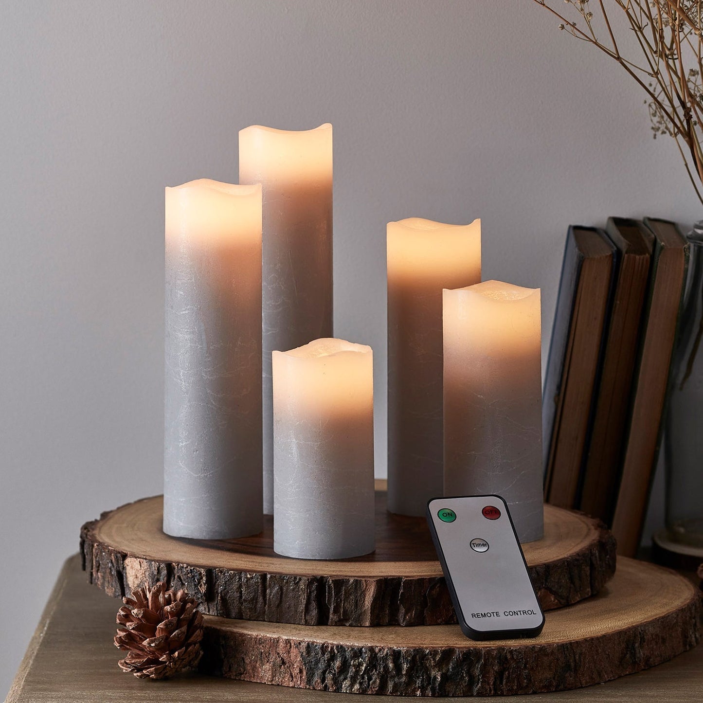 Skorter | 5-piece set pillar candles gray with remote control