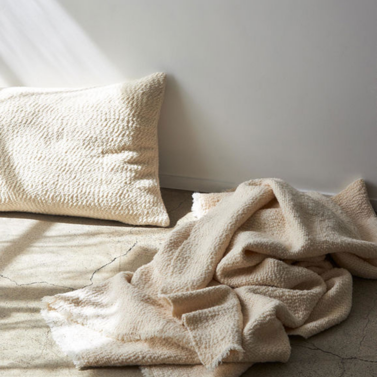 Skorter | Boucle Cushion - Natural