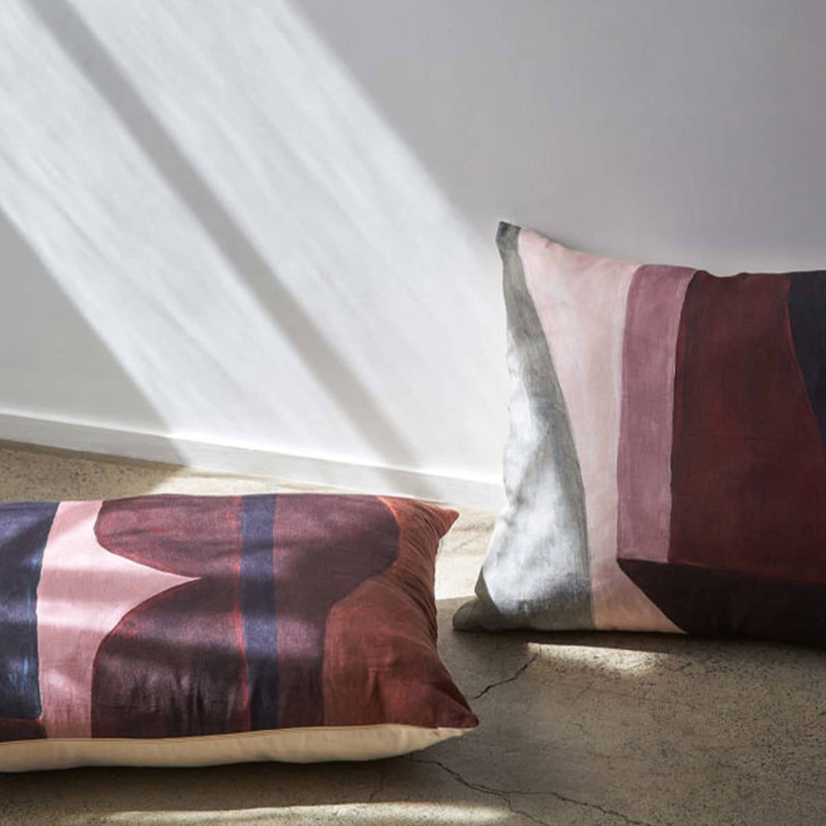 Skorter | Curio Cushion